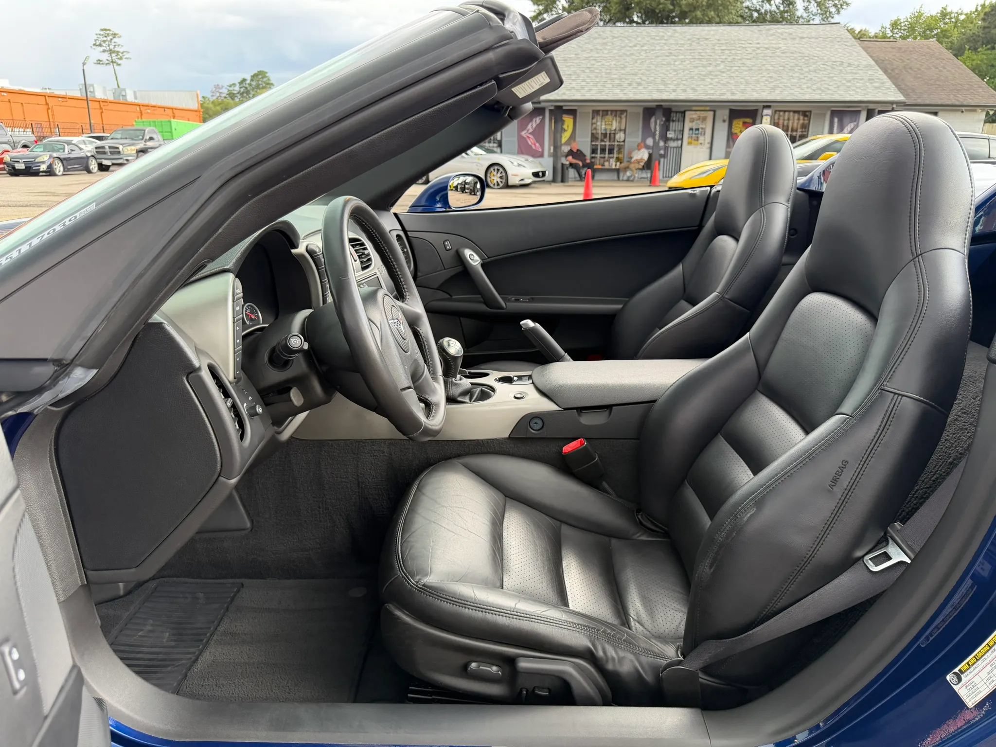 Used 2005 Chevrolet Corvette Coupe w/ Preferred Equipment Group RWD image 18