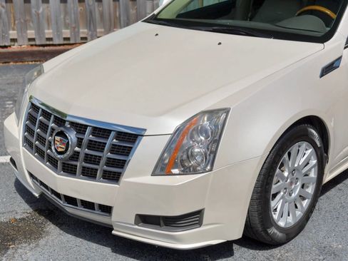 Used 2012 Cadillac CTS Luxury RWD image 12