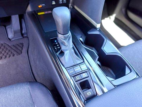 Used 2026 Toyota Camry LE FWD image 19