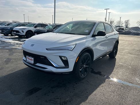 New 2026 Buick Envista Sport Touring image 4