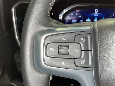 Used 2024 Chevrolet Silverado 2500 LTZ w/ LTZ Convenience Package image 18