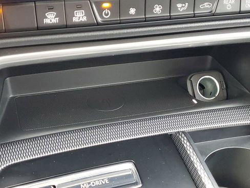 Used 2025 MAZDA CX-70 Plug-In Hybrid w/ Premium Pkg image 30