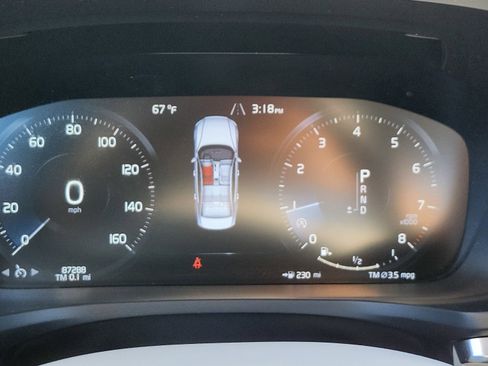 Used 2021 Volvo S60 T5 Momentum image 24