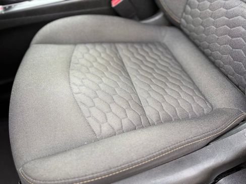 Used 2021 Chevrolet Equinox LT FWD image 15