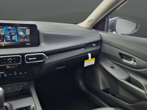 New 2026 Nissan Sentra SV image 39