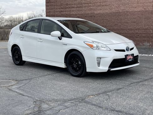 Used 2012 Toyota Prius Two image 1