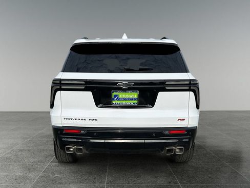 Used 2024 Chevrolet Traverse RS AWD/4WD image 6
