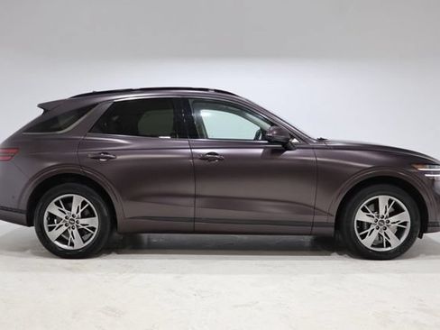 Used 2023 Genesis GV70 3.5T Sport w/ Sport Advanced Package AWD/4WD image 9