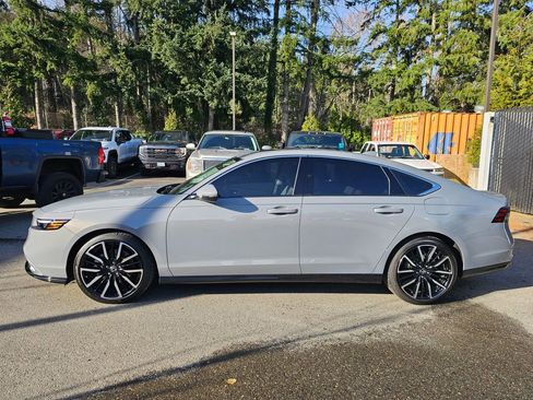 Used 2025 Honda Accord Touring image 36