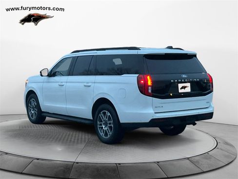 Used 2025 Ford Expedition Max Active image 5