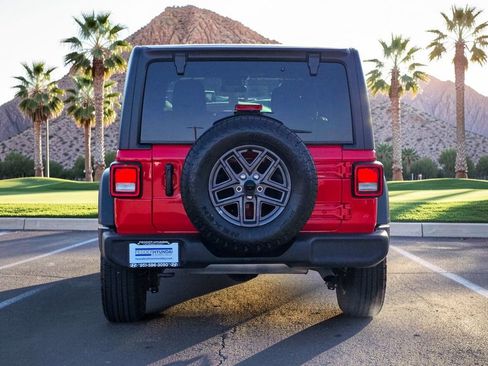 Used 2025 Jeep Wrangler Unlimited Sport AWD/4WD image 6