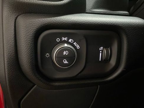 Used 2026 RAM 2500 Big Horn AWD/4WD image 32