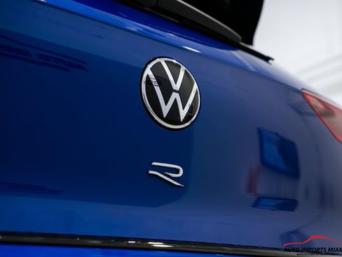Used 2024 Volkswagen Golf R 4-Door AWD/4WD image 21