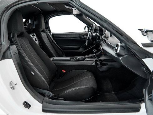 Used 2017 FIAT 124 Spider Classica RWD image 29