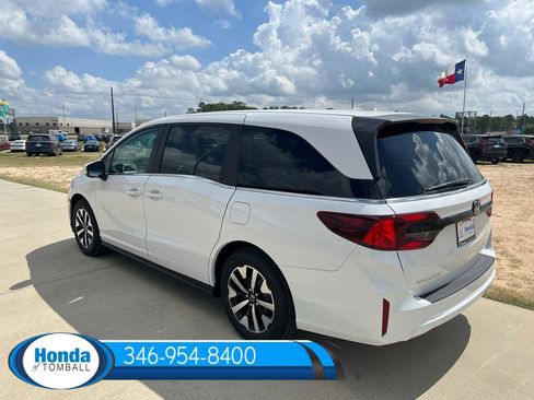 New 2026 Honda Odyssey EX-L image 4