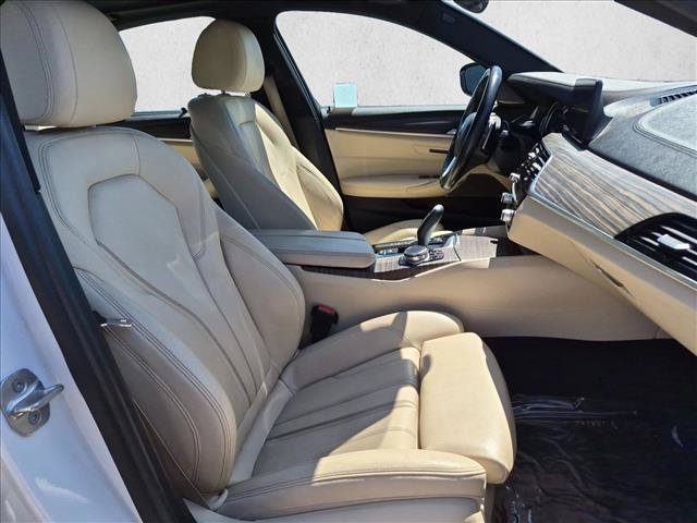 Used 2018 BMW 530e RWD image 22
