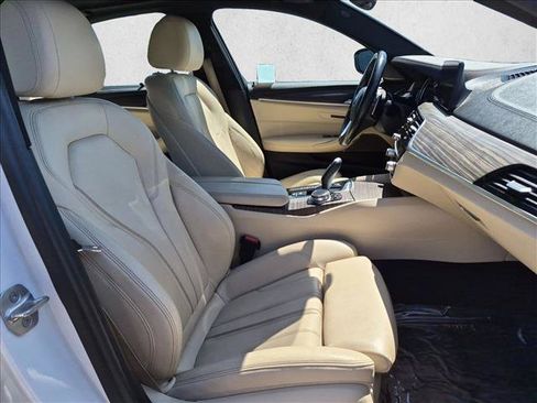 Used 2018 BMW 530e RWD image 22