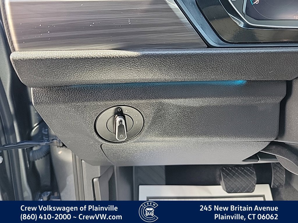 Certified 2024 Volkswagen Jetta SEL FWD image 40