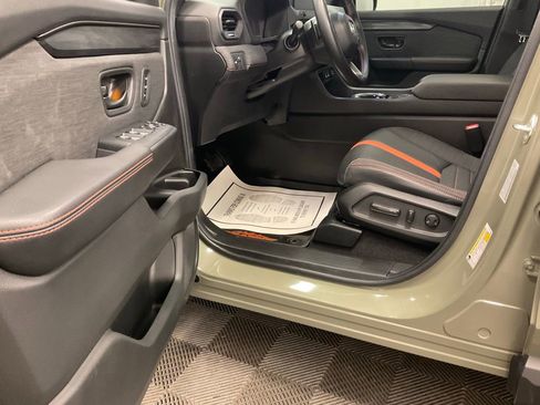 Used 2026 Honda Passport TrailSport image 6
