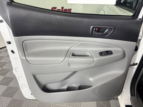 Used 2014 Toyota Tacoma 4x4 Double Cab image 39