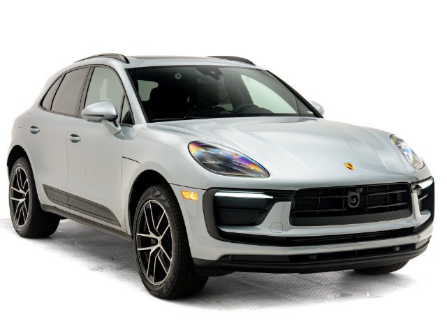 Certified 2026 Porsche Macan AWD/4WD image 27