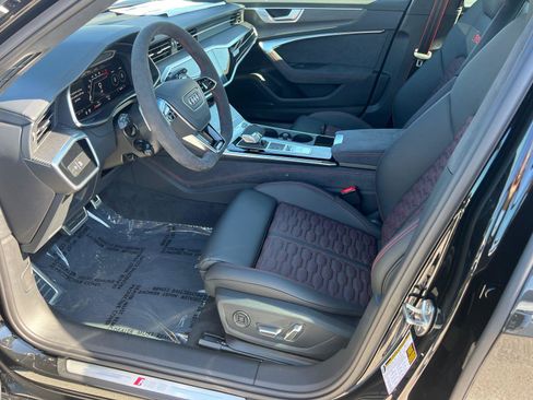 New 2026 Audi RS 6 performance image 9