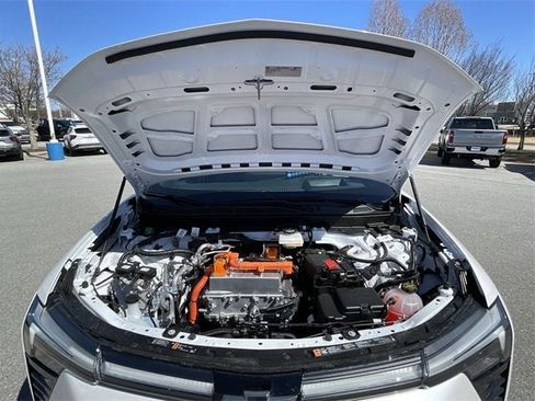 New 2025 Chevrolet Blazer EV RS image 31