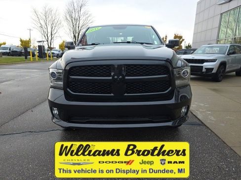 Used 2017 RAM 1500 Sport w/ Quick Order Package 22Q Night image 2