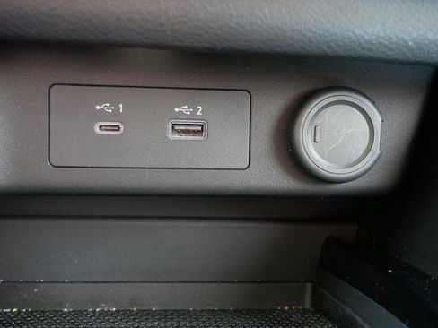 Certified 2022 Nissan Rogue SV image 18