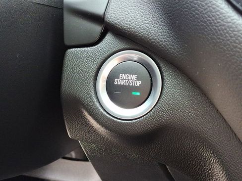 Used 2023 Chevrolet Equinox LT AWD/4WD image 30