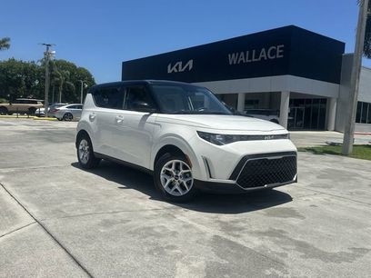 Certified 2025 Kia Soul S