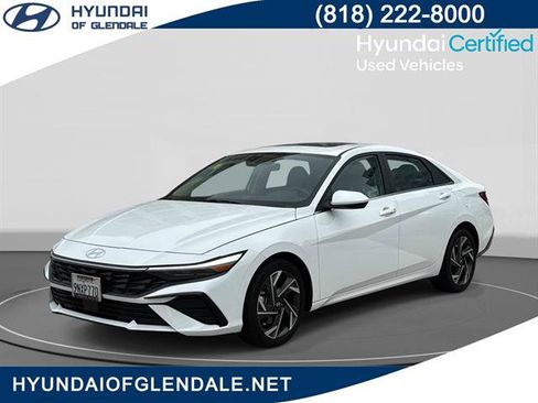 Used 2024 Hyundai Elantra SEL w/ Convenience Package FWD image 2