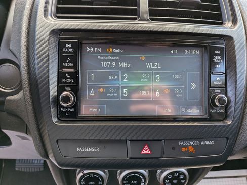 Used 2021 Mitsubishi Outlander Sport LE FWD image 40
