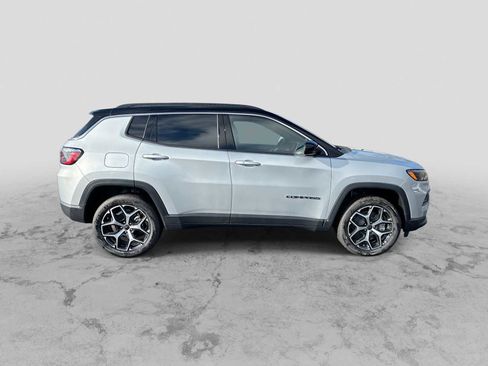 New 2026 Jeep Compass Limited AWD/4WD image 9