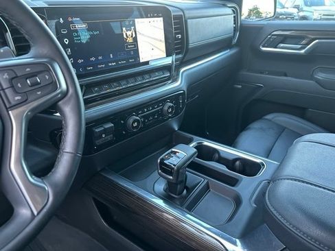 Certified 2025 Chevrolet Silverado 1500 LT Trail Boss w/ LT Trail Boss Premium Package AWD/4WD image 25