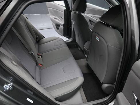 New 2026 Hyundai Elantra SE FWD image 28