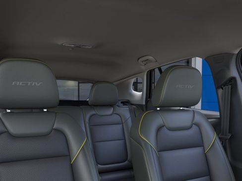 New 2026 Chevrolet Trax ACTIV FWD image 24