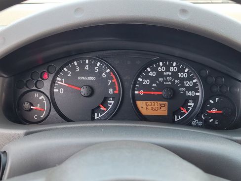 Used 2015 Nissan Frontier SV RWD image 11