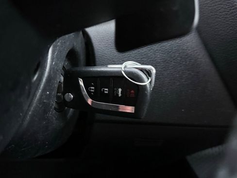 Used 2020 Toyota Corolla SE image 40