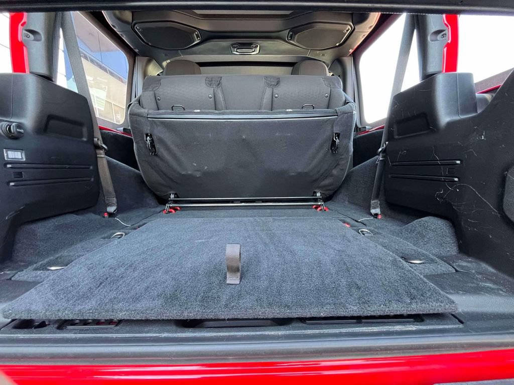 Used 2020 Jeep Wrangler Sport AWD/4WD image 13