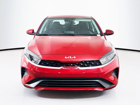 Used 2024 Kia Forte LXS FWD image 2