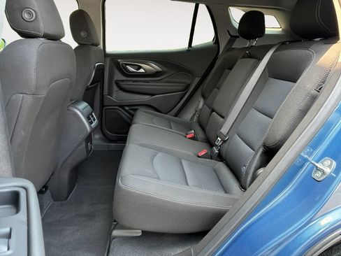 Used 2024 GMC Terrain SLE w/ Driver Convenience Package FWD image 13