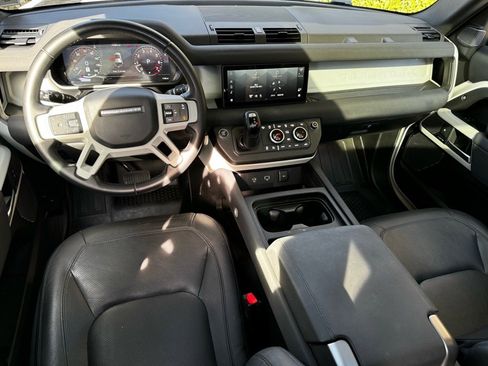 Used 2023 Land Rover Defender 110 S image 18