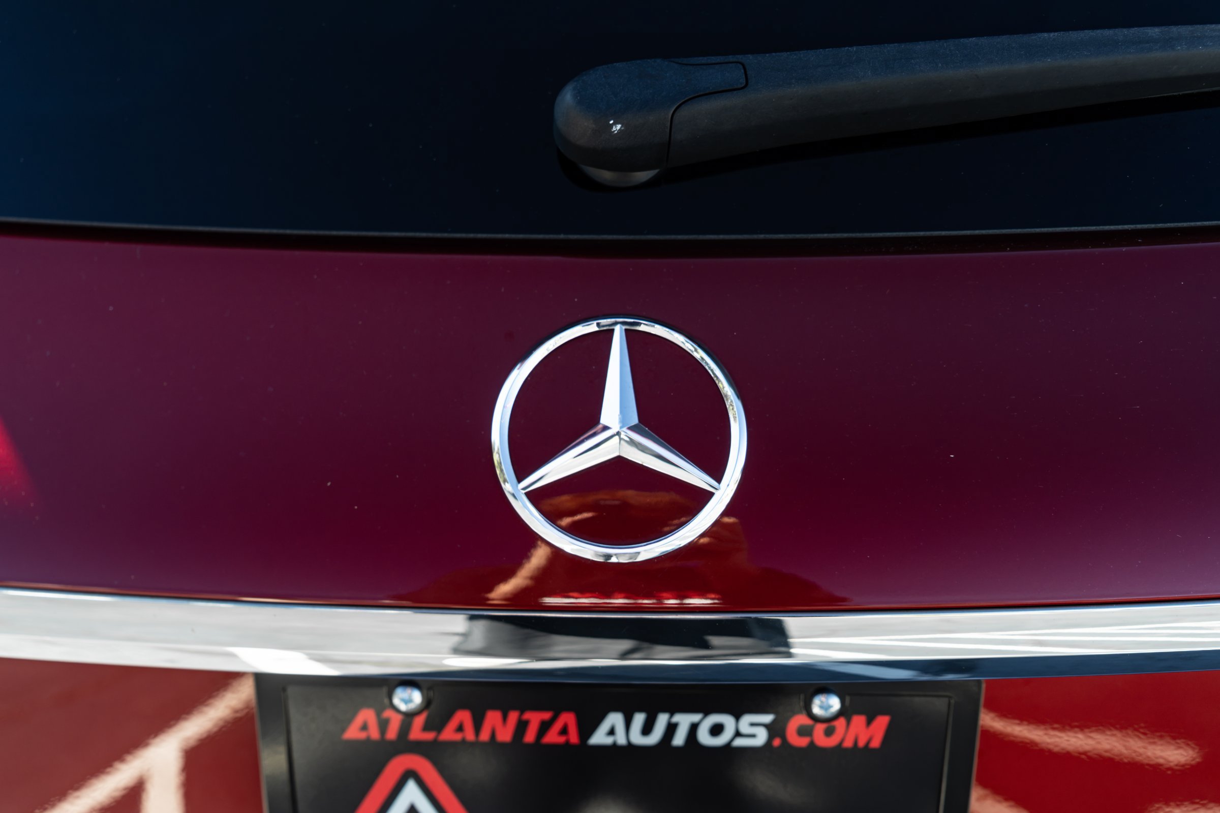 Used 2024 Mercedes-Benz GLE 350 4MATIC w/ AMG Line Exterior image 16
