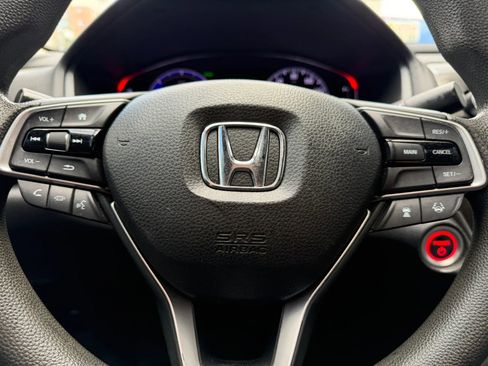Used 2019 Honda Accord EX image 17