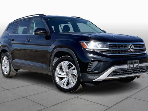 Used 2021 Volkswagen Atlas SE image 2