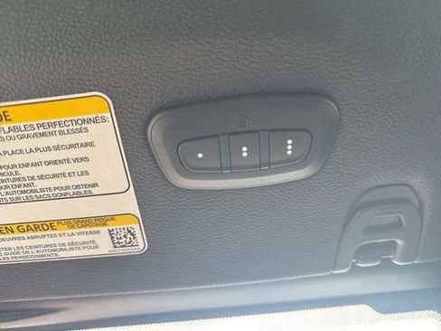 Used 2025 Jeep Wrangler Unlimited Sahara image 27