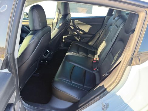 Used 2022 Tesla Model 3 Long Range image 16