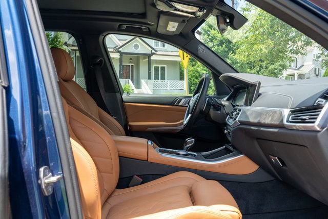Used 2023 BMW X5 xDrive40i w/ Premium Package AWD/4WD image 43