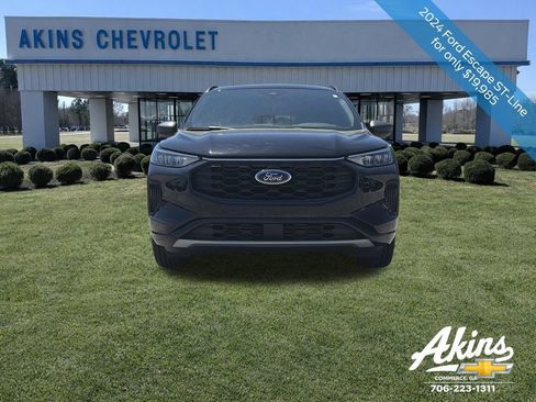 Used 2024 Ford Escape ST-Line w/ Tech Pack #1 FWD image 8